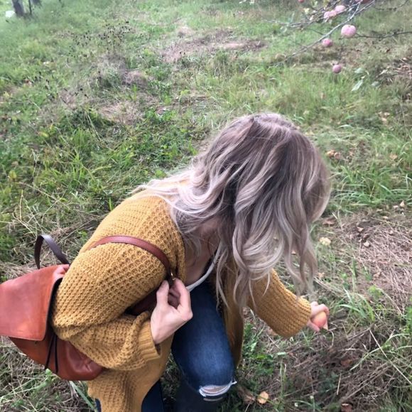 Meet your Posher, Heather - Picture 2 of 2